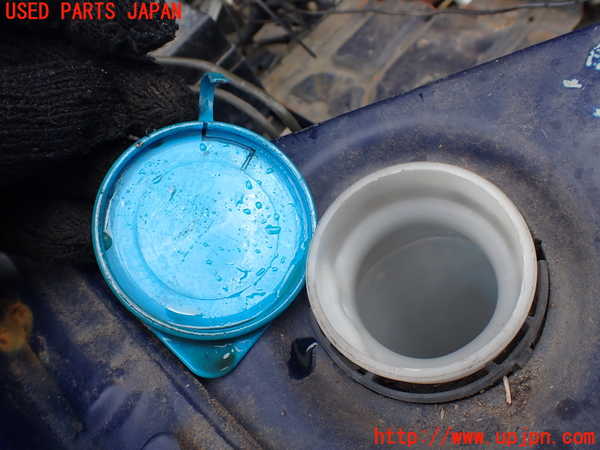 1UPJ-9232786791]ビッグホーン(UBS73GW)ウォッシャータンク1 中古_3