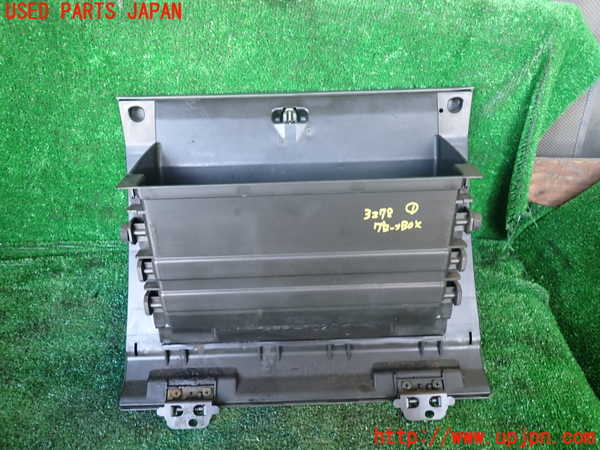 1UPJ-9232787516]ビッグホーン(UBS73GW)グローブボックス1 中古_4