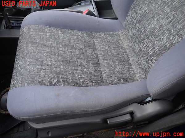 1UPJ-9232787065]ビッグホーン(UBS73GW)助手席シート 中古_3