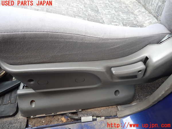 1UPJ-9232787065]ビッグホーン(UBS73GW)助手席シート 中古_4