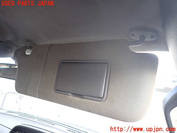 1UPJ-9232787625]ビッグホーン(UBS73GW)室内サンバイザー右側 中古_2