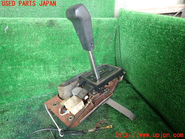 1UPJ-9232787555]ビッグホーン(UBS73GW)ATシフトレバー 中古_3