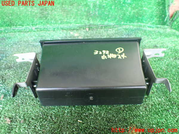 1UPJ-9232787841]ビッグホーン(UBS73GW)小物入れ1 中古_2