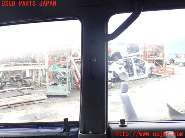 1UPJ-9232787665]ビッグホーン(UBS73GW)右センターピラートリム 中古_2