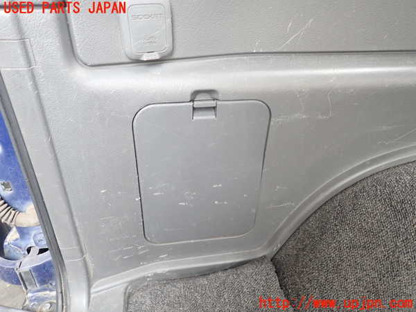 1UPJ-9232787680]ビッグホーン(UBS73GW)左リアピラートリム 中古_4