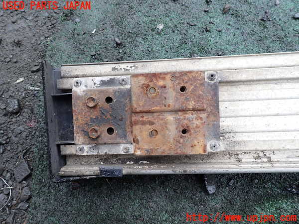 1UPJ-9232791392]ランクルプラド(KZJ71W)左サイドステップ 中古_3