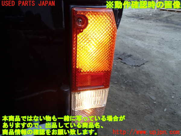 1UPJ-9232791530]ランクルプラド(KZJ71W)右テールランプ 中古_4
