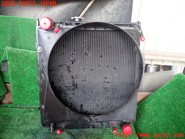 1UPJ-9232792321]ランクルプラド(KZJ71W)ラジエーター1 中古_2
