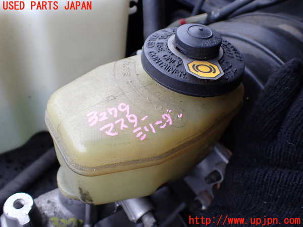 1UPJ-9232794050]ランクルプラド(KZJ71W)ブレーキマスターシリンダー 中古_2