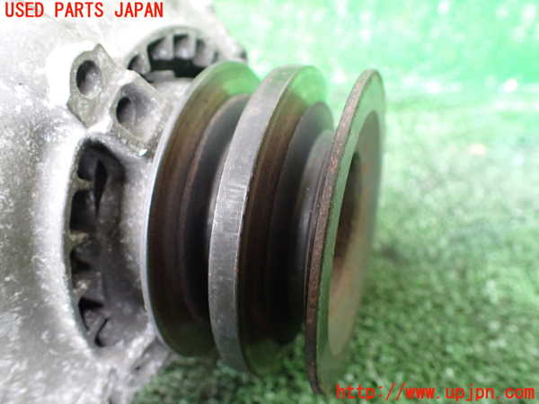 1UPJ-9232796015]ランクルプラド(KZJ71W)オルタネーター(ダイナモ) 中古_3