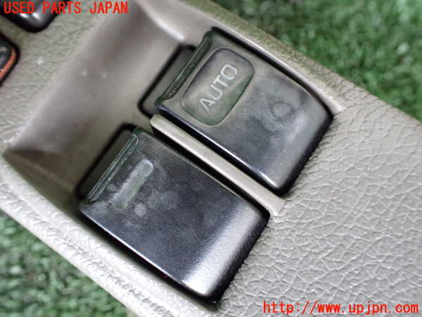 1UPJ-9232796240]ランクルプラド(KZJ71W)右前パワーウィンドウスイッチ 中古_2