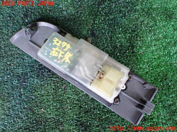 1UPJ-9232796240]ランクルプラド(KZJ71W)右前パワーウィンドウスイッチ 中古_3