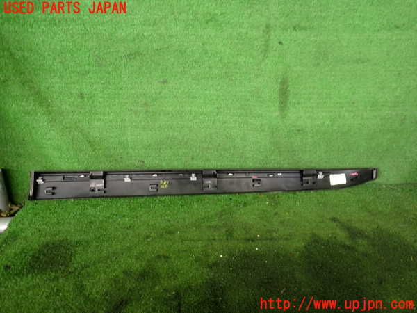 2UPJ-9232811232]フィアット・600e(FH1FI)右前ドアパネル 中古_2