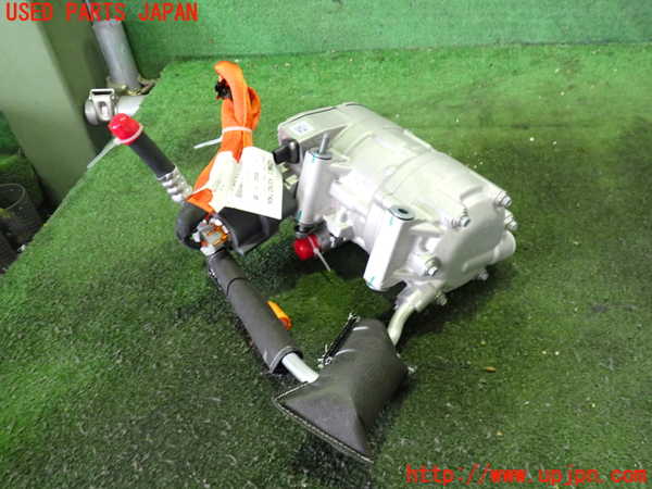 2UPJ-9232816025]フィアット・600e(FH1FI)エアコンコンプレッサー 中古_2