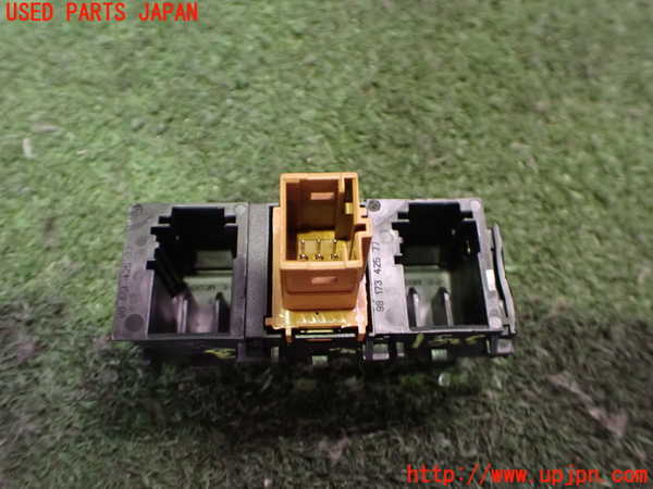 2UPJ-9232816308]フィアット・600e(FH1FI)スイッチ3 中古_2