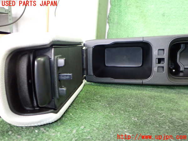 2UPJ-9232817540]フィアット・600e(FH1FI)センターコンソール 中古_4