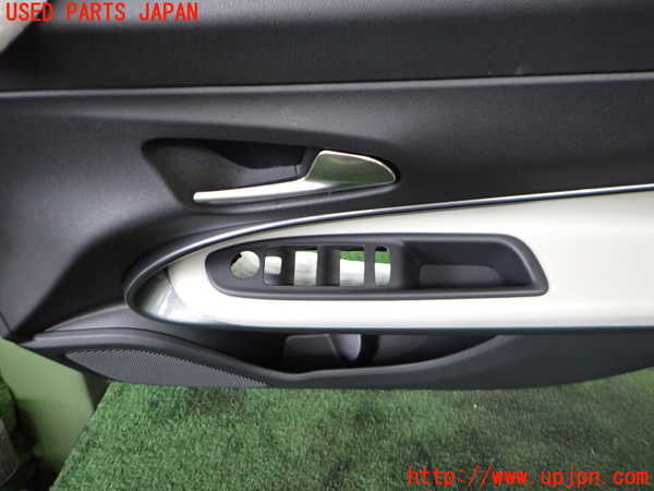 2UPJ-9232811234]フィアット・600e(FH1FI)右前ドア内張り 中古_2