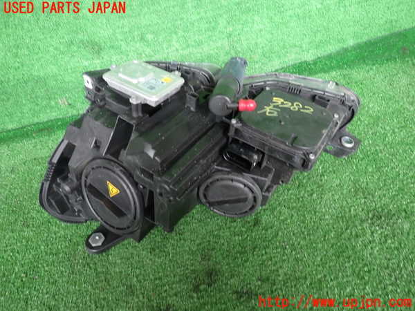 2UPJ-9232821130]ベンツ C180 ステーションワゴン(204249)(S204)右ヘッドライト HID 中古_2