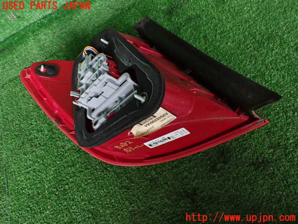 2UPJ-9232821530]ベンツ C180 ステーションワゴン(204249)(S204)右テールランプ 中古_2