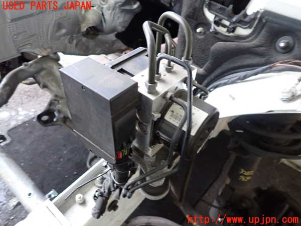 2UPJ-9232824040]ベンツ C180 ステーションワゴン(204249)(S204)ABSアクチュエーター 中古_2