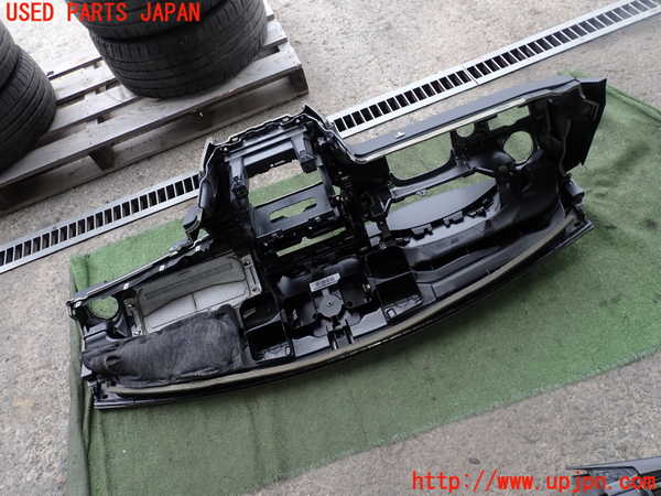 2UPJ-9232827505]ベンツ C180 ステーションワゴン(204249)(S204)ダッシュボード 中古_3