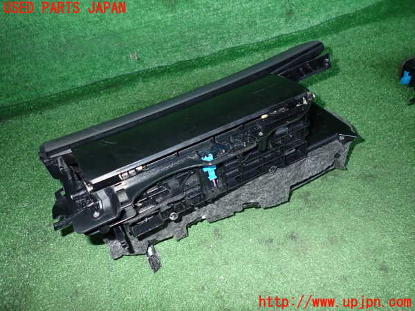 2UPJ-9232827516]ベンツ C180 ステーションワゴン(204249)(S204)グローブボックス1 中古_4