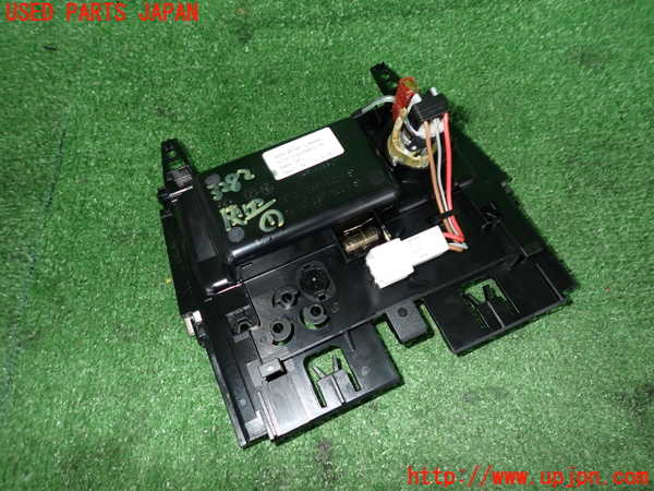 2UPJ-9232827821]ベンツ C180 ステーションワゴン(204249)(S204)灰皿1 中古_4