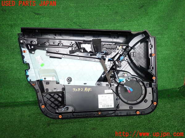 2UPJ-9232821234]ベンツ C180 ステーションワゴン(204249)(S204)右前ドア内張り 中古_3
