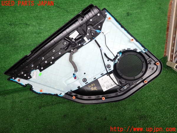 2UPJ-9232821294]ベンツ C180 ステーションワゴン(204249)(S204)右後ドア内張り 中古_3