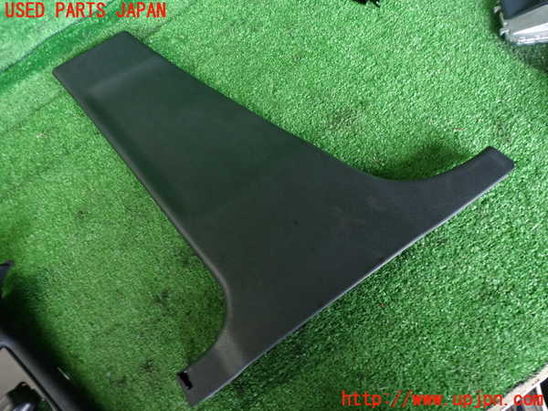 2UPJ-9232827670]ベンツ C180 ステーションワゴン(204249)(S204)左センターピラートリム 中古_3