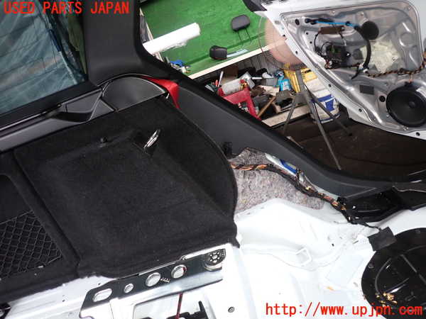 2UPJ-9232827680]ベンツ C180 ステーションワゴン(204249)(S204)左リアピラートリム 中古_3
