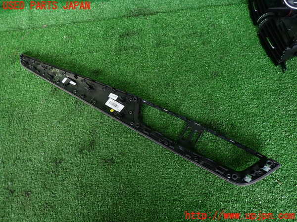 2UPJ-9232827692]ベンツ C180 ステーションワゴン(204249)(S204)内装トリム類2 中古_2