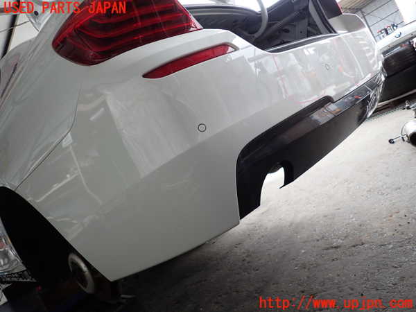 2UPJ-9232831610]BMW アクティブハイブリッド5 F10(AH5)(FZ35)リアバンパー 中古_3