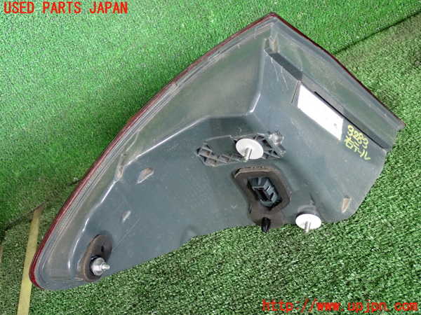 2UPJ-9232831530]BMW アクティブハイブリッド5 F10(AH5)(FZ35)右テールランプ 中古_2