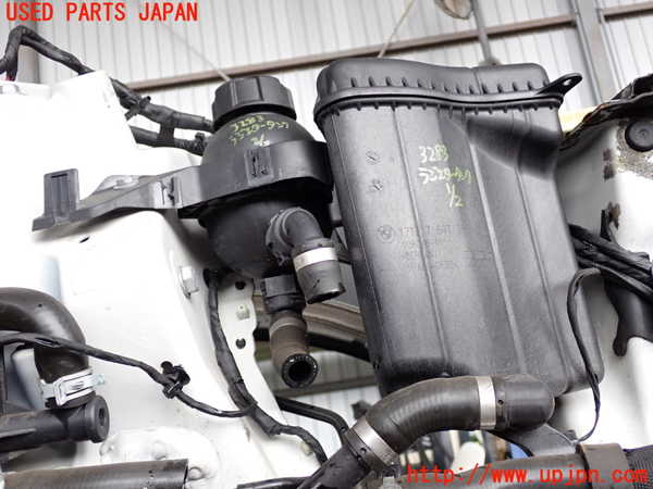 2UPJ-9232832410]BMW アクティブハイブリッド5 F10(AH5)(FZ35)ラジエータータンク 中古_2
