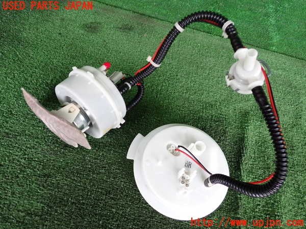 2UPJ-9232832510]BMW アクティブハイブリッド5 F10(AH5)(FZ35)燃料ポンプ 中古_2