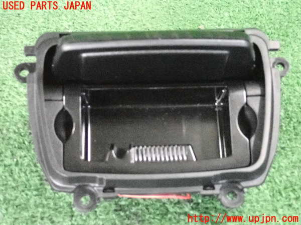 2UPJ-9232837821]BMW アクティブハイブリッド5 F10(AH5)(FZ35)灰皿1 中古_2