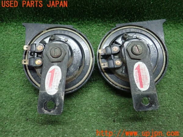 3UPJ=9232840563]クラウン ハードトップ(GS131)MITSUBA ミツバ ALPHA HORN MBH-2E11 MBL-2E12 ホーン 中古_3