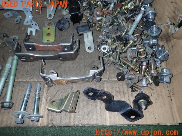 3UPJ=9232840720]クラウン ハードトップ(GS131)ネジ・ナット・ステー類 セット ジャンク_5