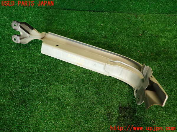 2UPJ-9232841140]クラウン 4ドア ハードトップ(GS131)右ヘッドライトリム 中古_2