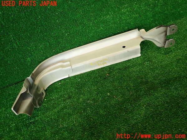 2UPJ-9232841142]クラウン 4ドア ハードトップ(GS131)左ヘッドライトリム 中古_2