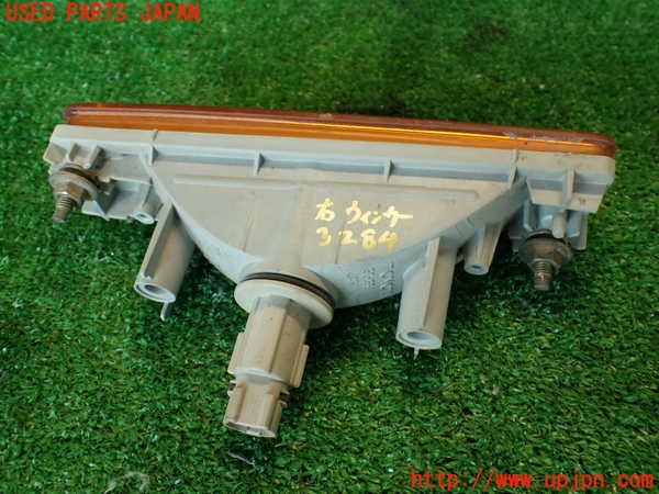 2UPJ-9232841160]クラウン 4ドア ハードトップ(GS131)右ウィンカーレンズ 中古_4