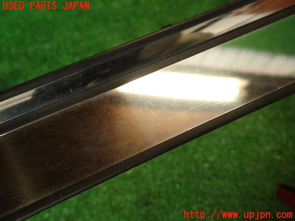 2UPJ-9232841400]クラウン 4ドア ハードトップ(GS131)右サイドバイザー 中古_4