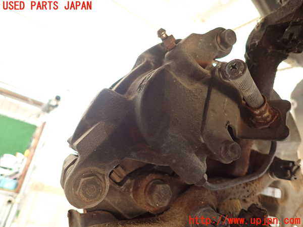 2UPJ-9232844085]クラウン 4ドア ハードトップ(GS131)左フロントキャリパー 中古_2
