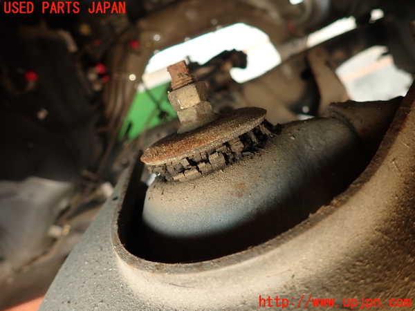 2UPJ-9232845060]クラウン 4ドア ハードトップ(GS131)右フロントショックアブソーバー 中古_2