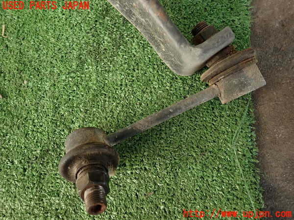 2UPJ-9232845440]クラウン 4ドア ハードトップ(GS131)フロントスタビライザー 中古_2