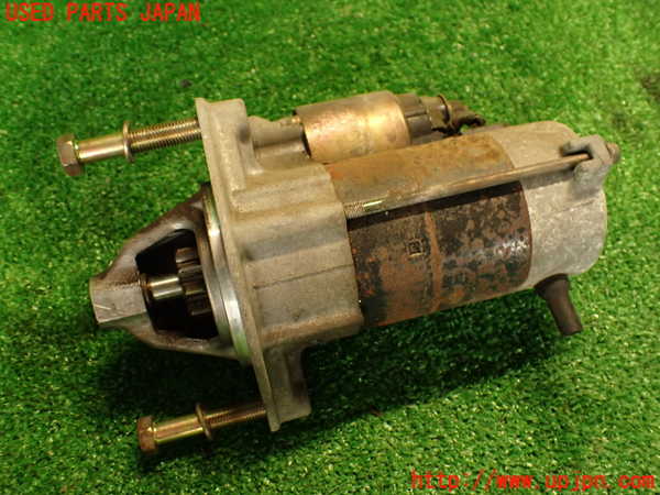 2UPJ-9232846010]クラウン 4ドア ハードトップ(GS131)セルモーター 中古_2