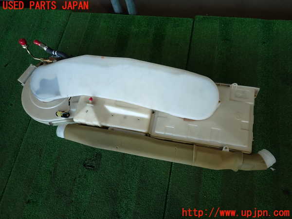 2UPJ-9232846082]クラウン 4ドア ハードトップ(GS131)エバポレーター2(リヤ) 中古_2