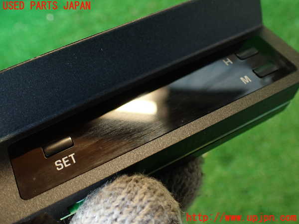 2UPJ-9232847850]クラウン 4ドア ハードトップ(GS131)時計 中古_2