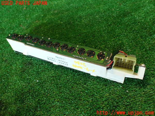 2UPJ-9232846239]クラウン 4ドア ハードトップ(GS131)メーター・その他 中古_3